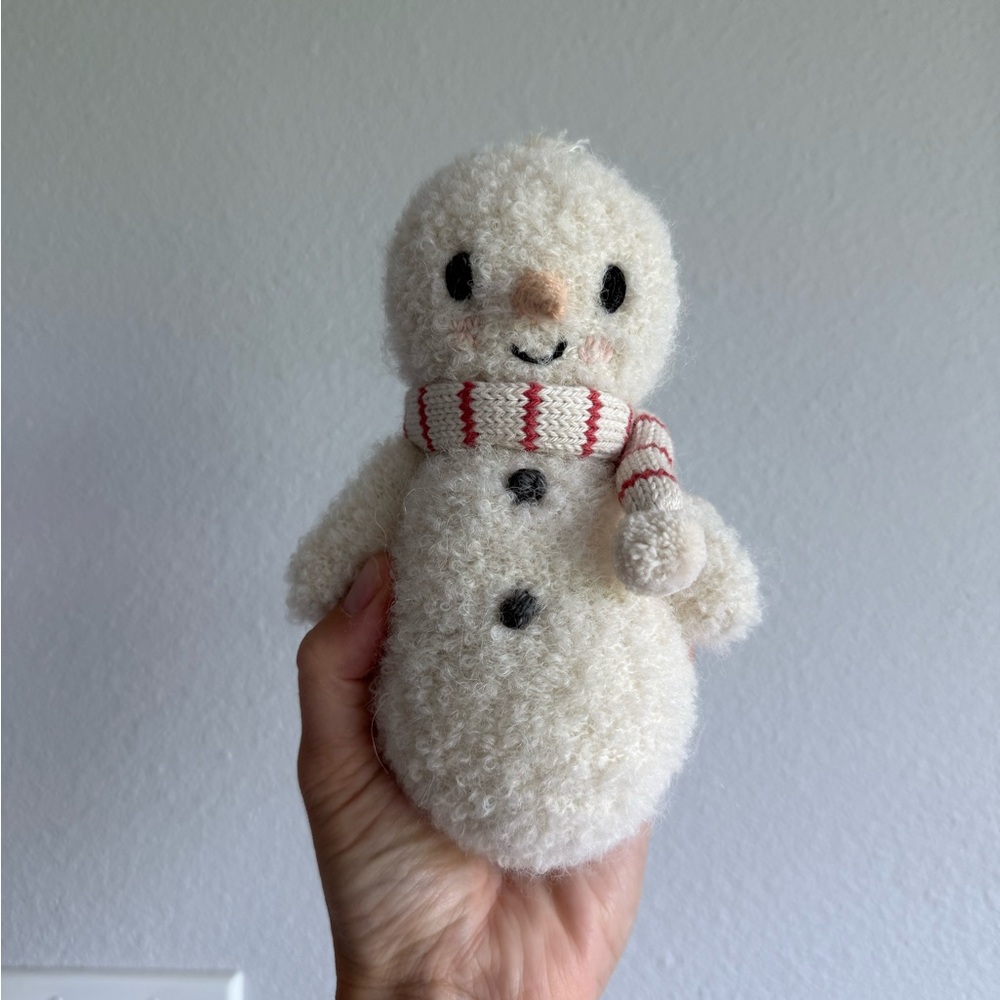 Cuddle + Kind Snowman